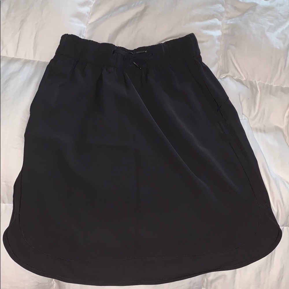 NWOT Lulu Lemon Skirt